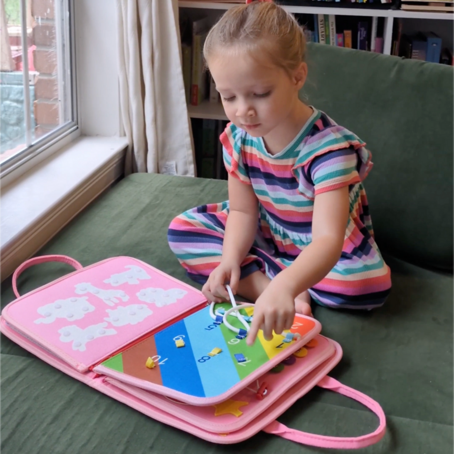 Livre d'Éveil Montessori